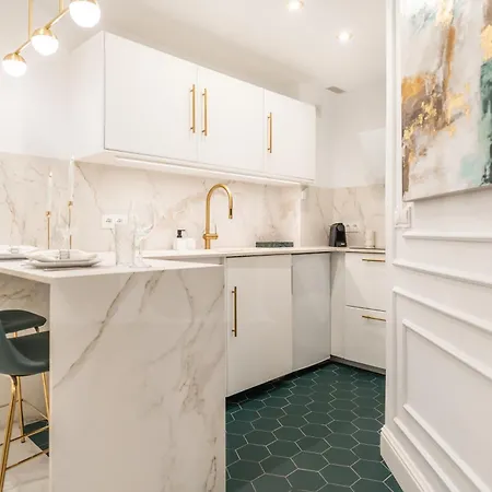 Glamorous Flat In The Heart Of By Rems * Malaga